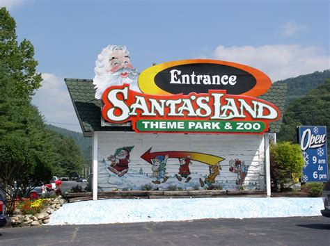 The Carpetbagger: Santa's Land