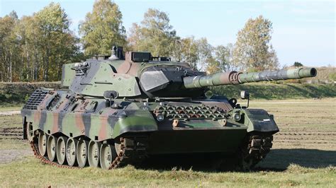 Rheinmetall to supply Ukraine with more Leopard 1 MBTs, ARVs and ...