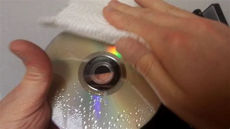 Clean CD Disc with Toothpaste 的图像结果