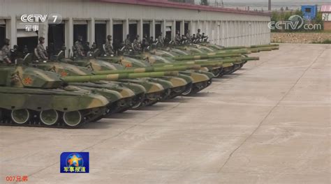 第81集团军某旅列装新装备 新型履带战车首次曝光_腾讯新闻