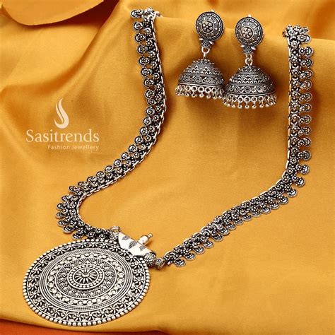 Traditional Niranjana Chakra Pendant Oxidised Long Jewellery Set ...