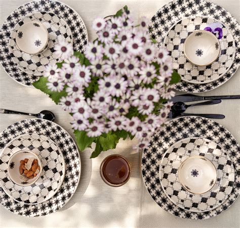 Setting Up Your Table Rightly: An Indian Perspective – Amalfiee Ceramics
