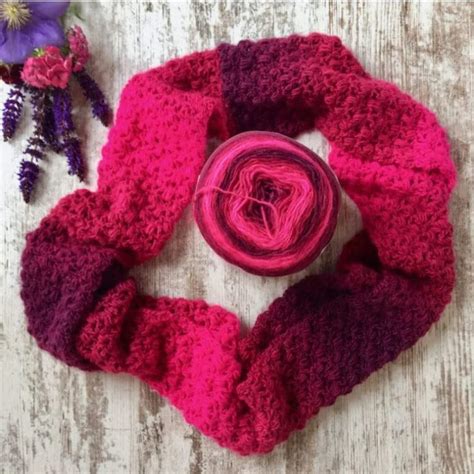 20 Beautiful and Free Crochet Infinity Scarf Patterns - Made by Gootie