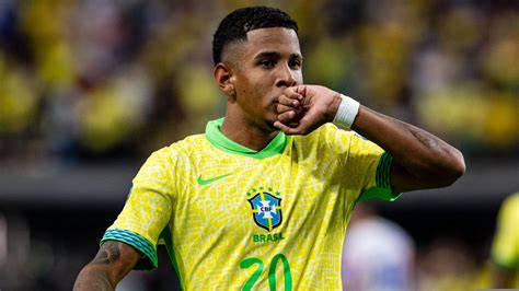 Informe de ojeo de Savinho: Por qué Barcelona y Manchester United lo quieren en 2026