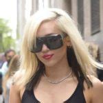 Moda – Moda za djevojke koje kreiraju modne trendove.