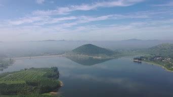 山东临沂临港区有一个大型水库，在朱芦镇，旱季就像大草原_凤凰网视频_凤凰网