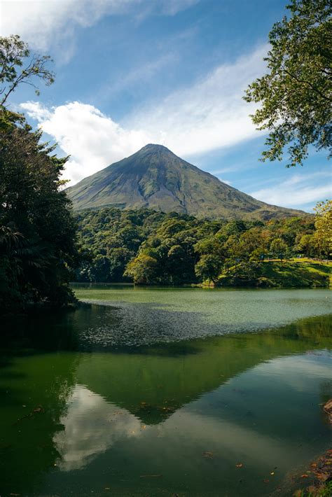 A Beginner’s Guide To Lake Arenal, Costa Rica — Exploratory Glory Media ...