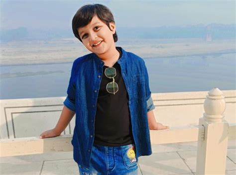 Rising Celebs: Casting Bureau