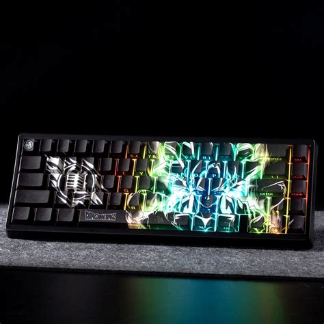 Super Saiyan Dragon Ball Z Goku Side Backlit Luminous Housing PBT Keyc ...
