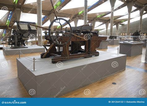 Great Library 的图像结果