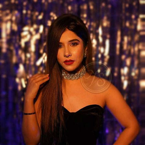 Layla Gold collection