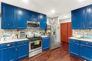 13051 Bucksburn Ct, Beach Park, IL 60083 | Homes.com