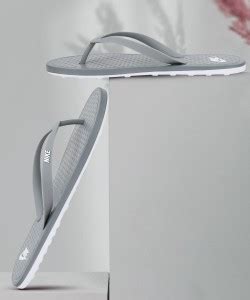 NIKE Men ONDECK FLIP FLOP Slippers - Buy NIKE Men ONDECK FLIP FLOP ...