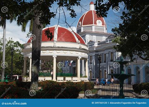 Gazebo and Palacio De Gobierno Dome in Jose Marti Park, Cienfuegos ...