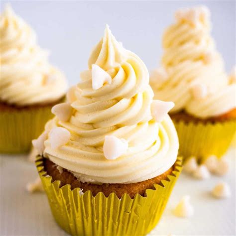 White Chocolate Buttercream Frosting - Veena Azmanov