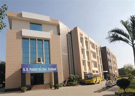 School Campus :: S.R. Public School, Kota