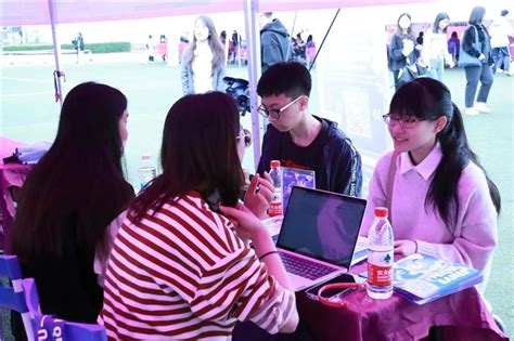 广东省高校毕业生供需见面活动（从化地区专场）在广州软件学院举行 —广东站—中国教育在线