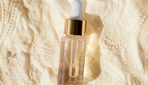 Comedonal Acne: Causes, How To Treat It, & Ways To Prevent It ...