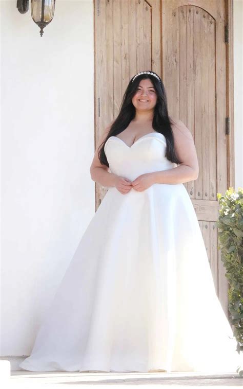 Simple Plus-Size Sweetheart Wedding Dress with Pockets - Essense of Australia Wedding Dresses