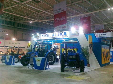 Stand Builder to Sonalika