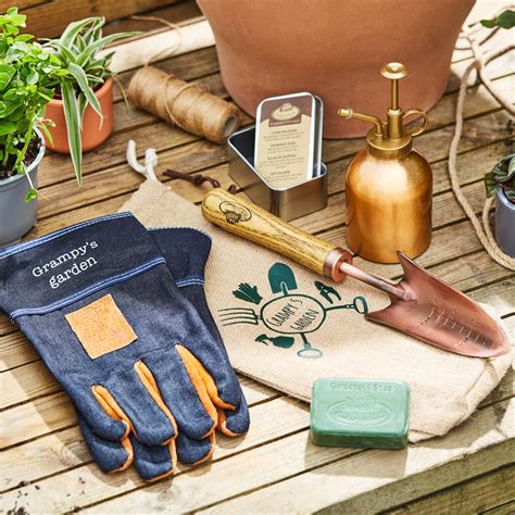 40+ Best Personalised Garden Gifts for Him 2025 - Wrapsify