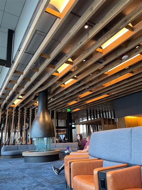 Alaska Lounge, Seatac, WA, Airports - MapQuest