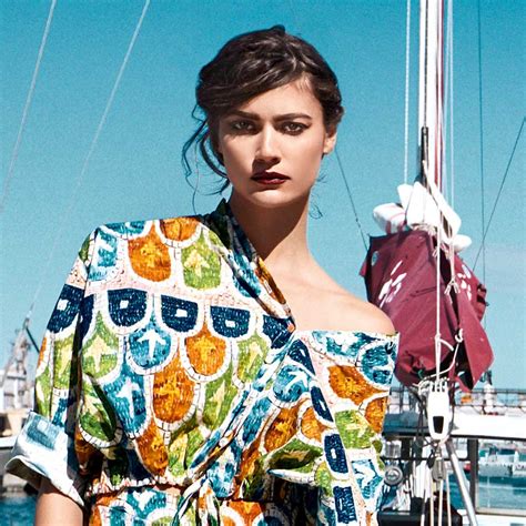 How to use spot treatments to treat acne safely and efficiently ...