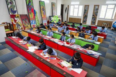 Art and Craft - School Having Best Sports Facilities in Sejbahar ...