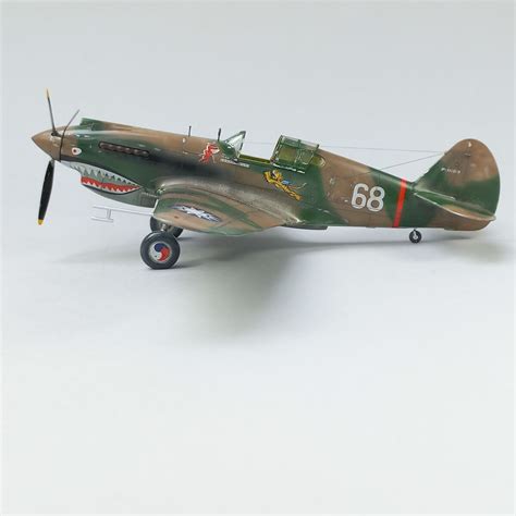 P40 Flying Tigers Academy 1:48
