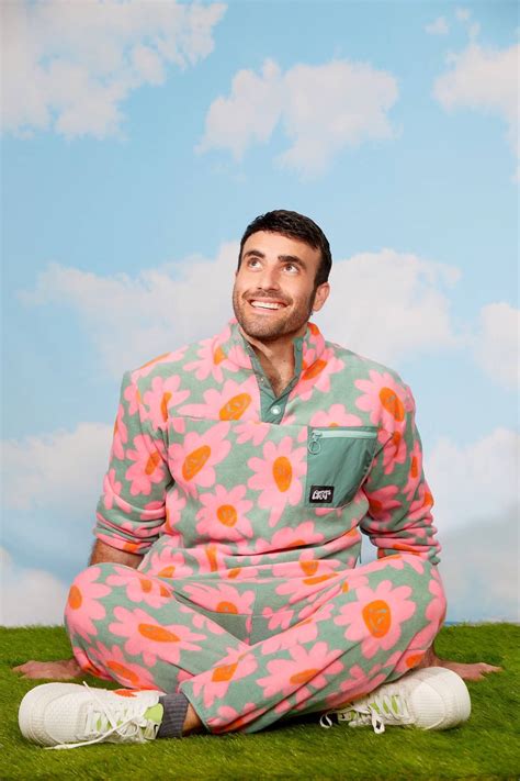 La star de TikTok, Rob Anderson, sur des vidéos de science gay et son sous-hymne épique : "Je ...