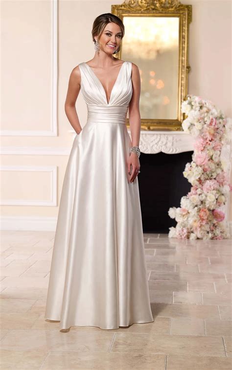 Luxe Satin Wedding Dress | Stella York Wedding Dresses