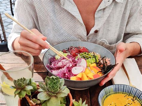 What Is Poke Food : 5 Easy Steps To Prepare It