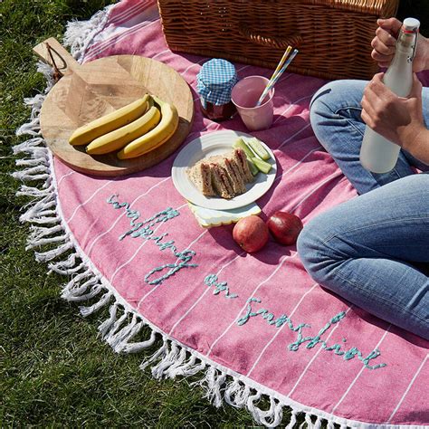 15 Best Picnic Blankets 2021: Picnic Rugs For Summer | Glamour UK