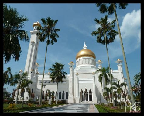 Brunei - Capital - Bandar Seri Begawan - Traveling Rockhopper