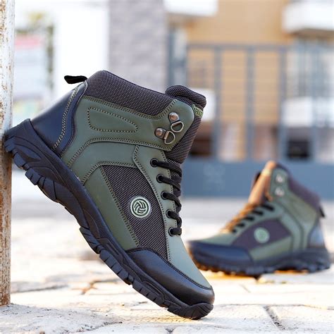 Hiking Boots | Bacca Bucci Hike | Moto Inspired 5 Eye Backpacking Boots