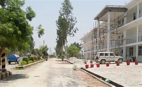 RPS College of Pharmacy Barabanki Campus: Photos, Virtual Tour