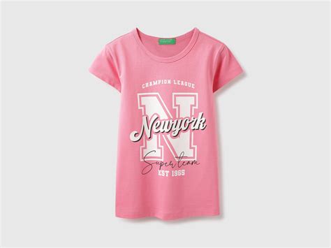 Regular Fit Round Neck Typography T-shirt – United Colors of Benetton Store