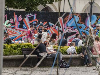 Example of Societal Power 的图像结果