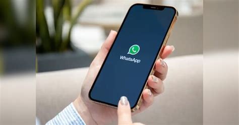 You can ignore message after seeing it on WhatsApp With this trick ...