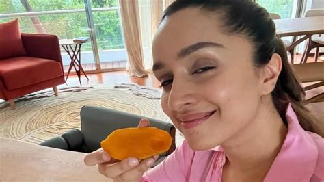 Shraddha Kapoor's Lazy Sunday Activities Include Eating Mango, Taking ...