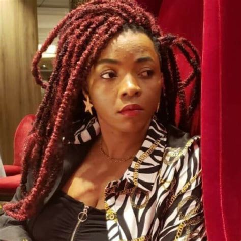 Viviane - French teacher - ₹1678/h