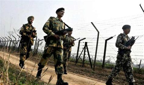 BSF guns down Pakistani intruder in Gurdaspur, Punjab | India.com