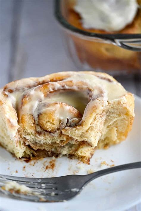 Best Cinnamon Roll Filling - Simply Scrumptious Eats