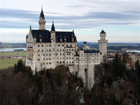 The Cheapest Way to See Neuschwanstein Castle - Travelnuity