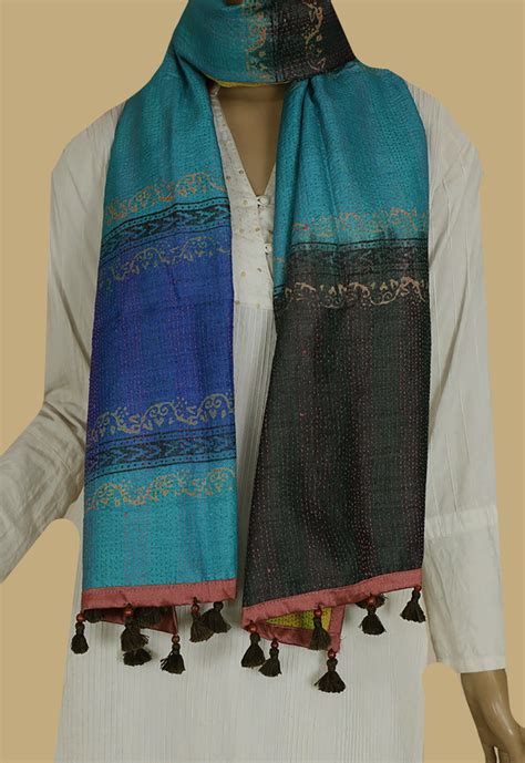 Embroidered Scarf - Buy Hand Embroidered Scarves at Matkatus Online