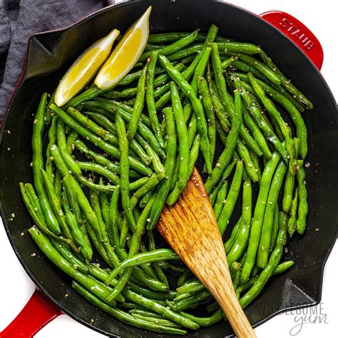 Sauteed Green Beans (10 Minutes!) - Wholesome Yum
