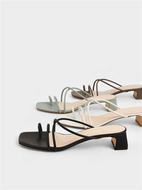 Strappy Toe Ring Sandals - Black - CHARLES & KEITH IN