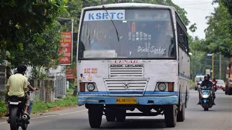 Female conductor's cruelty: student asked to deboard the bus for giving ...