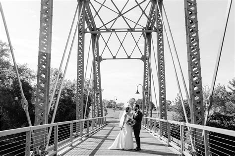 Boom Island Park - Intimate Micro Wedding in Minneapolis