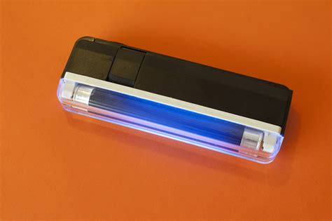 Free Image of UV lamp | Freebie.Photography